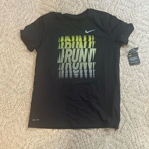 Nike Dry Fit size medium(NWT)